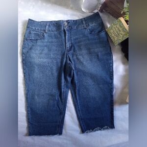 Women's size 18 capris jeans